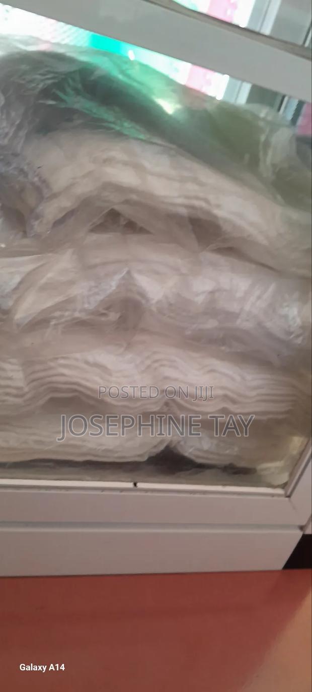 Face and Hand Towel White for Sale · Photo 3