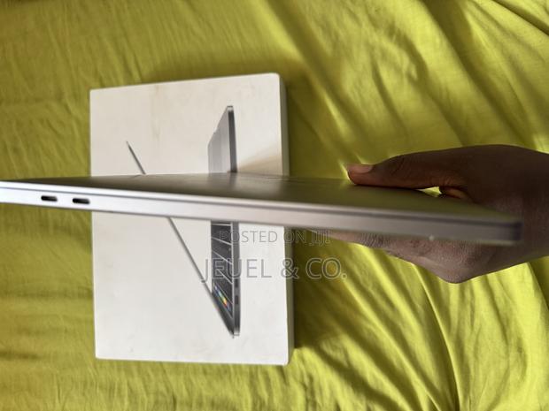 Laptop Apple MacBook Pro 2017 16GB Intel Core I5 SSD 1T photo 2