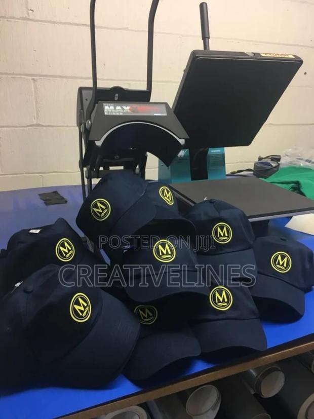 Cap Customisation Golden · Photo 2