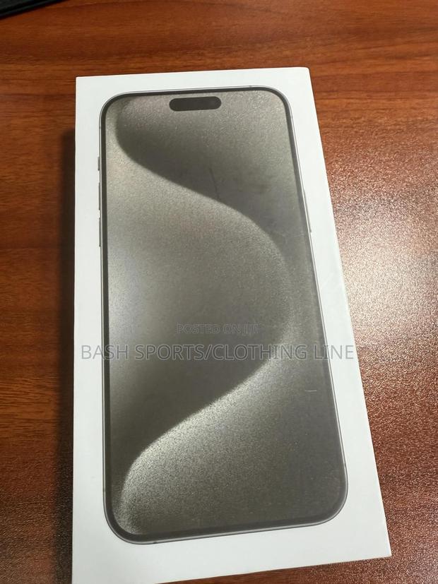 New Apple iPhone 15 Pro Max 256 GB