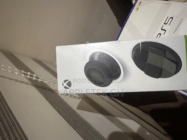 Xbox Series Controller photo 3