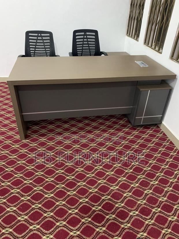 Office Desk · Photo 3
