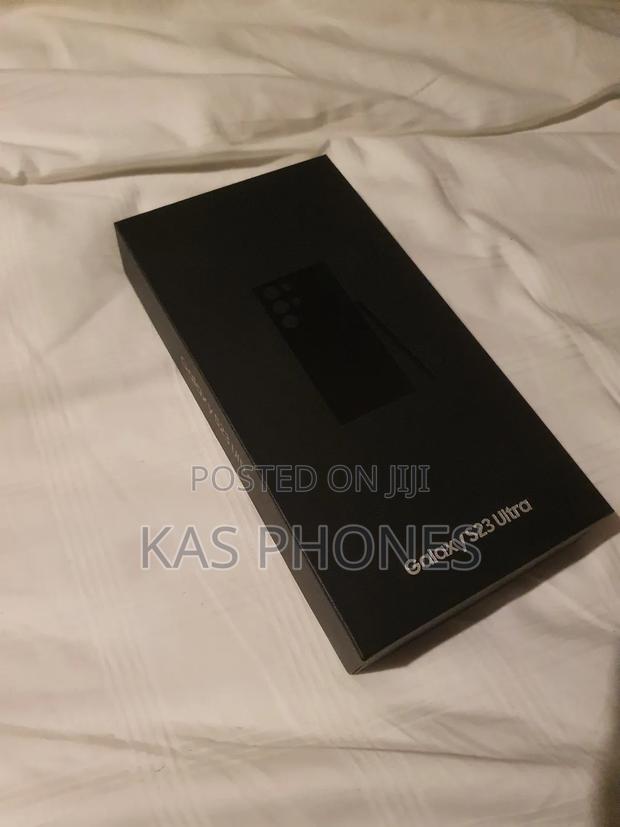 New Samsung Galaxy S23 Ultra 256 GB Black photo 2