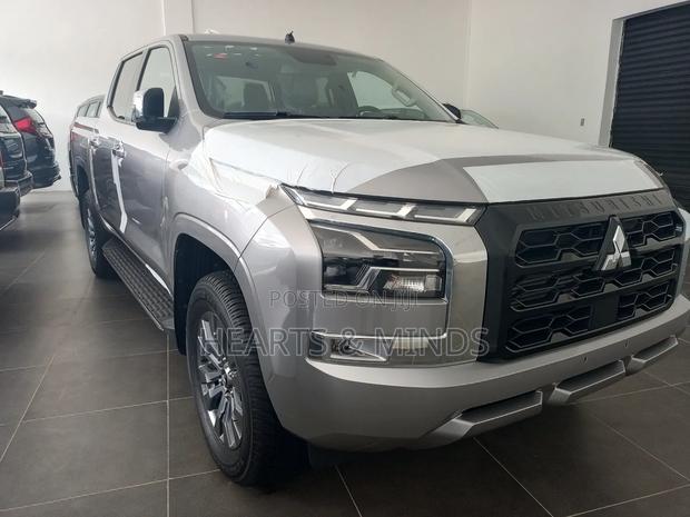 New Mitsubishi L200 2025 Silver