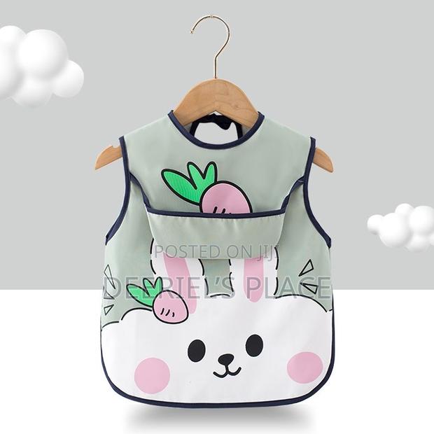 Unisex Baby Bib · Photo 2