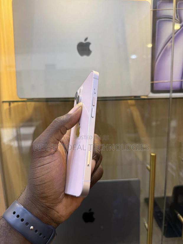 New Apple iPhone 13 128 GB Pink photo 3