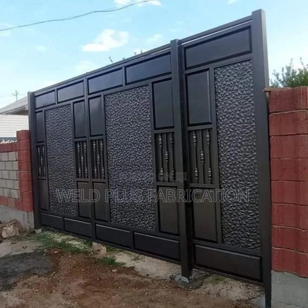 Fence Gate for Your Home · Photo 2