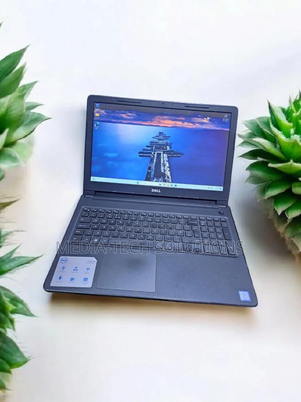 Laptop Dell Vostro 15 3000 8GB Intel Core i5 SSD 256GB · Photo 4