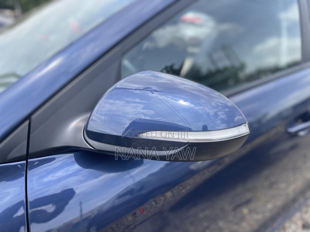 Hyundai Elantra SE 2018 Blue