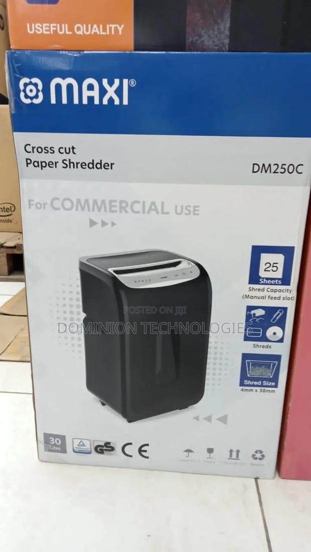 Maxi Paper Shredder 25-sheet Cross-cut 30ltr Shredder Dm250c
