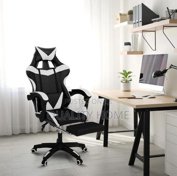 Gaming Chair · Photo 3