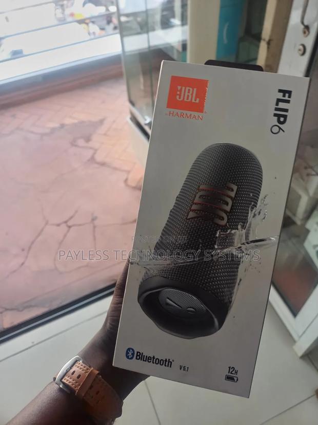 JBL Flip 6 Bluetooth Speakers · Photo 4
