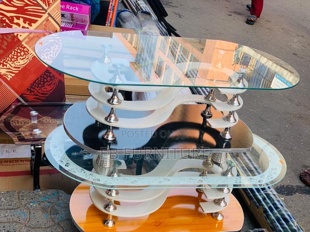 Tempered Glass Center Table · Photo 4
