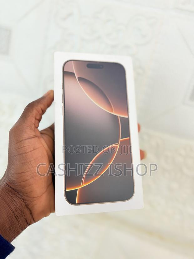 New Apple iPhone 16 Pro Max 256 GB Gold