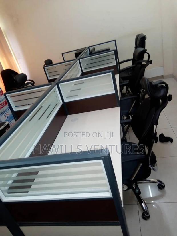 6 Unit Office Workstation · Photo 2