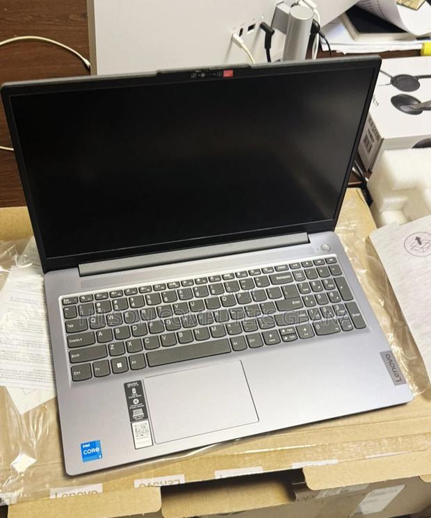 New Laptop Lenovo Ideapad 3 8GB Intel Core I5 SSD 512GB photo 2