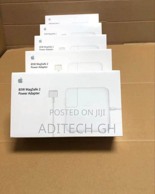 New Original Macbook Pro and Air Chargers · Photo 4
