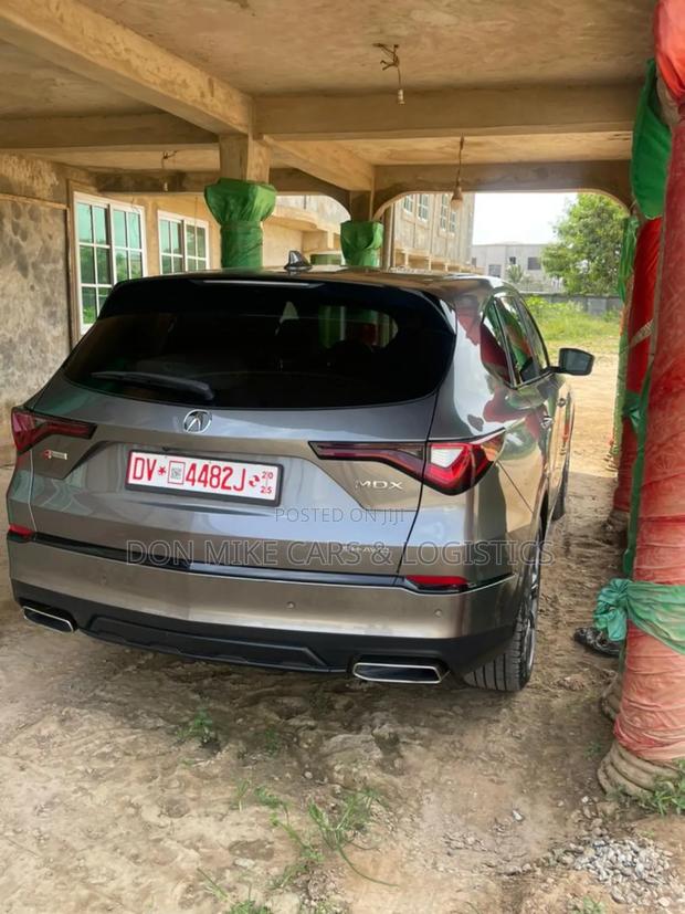 Acura MDX 2022 Gray photo 9