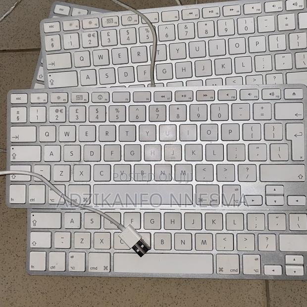 Apple Compact Usb Wired Keyboard (Small Size) Model A1242 photo 2