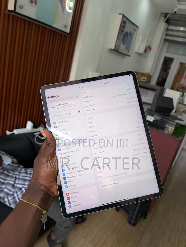 New Apple iPad Pro 12.9 (2022) 2 TB Gray photo 5