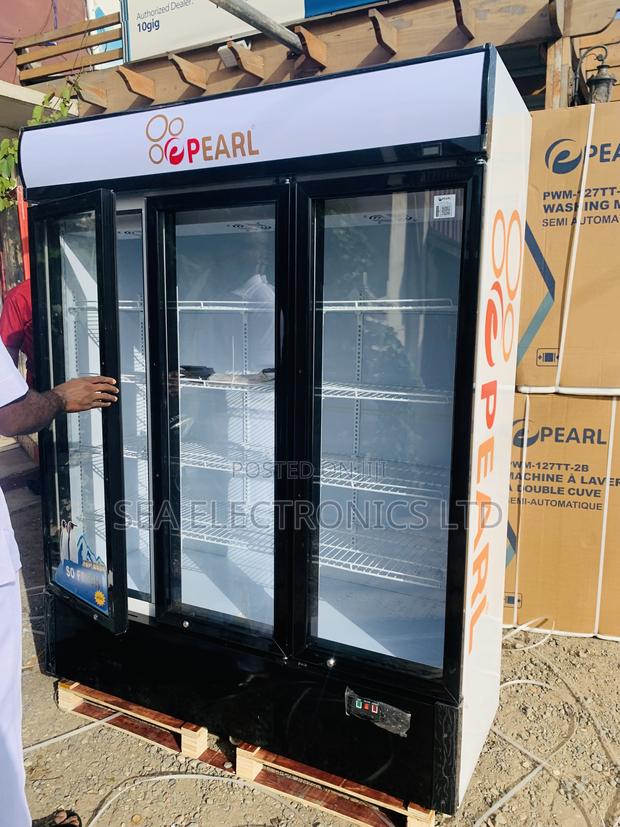 Large Space Pearl Display Showcases Fridge · Photo 2