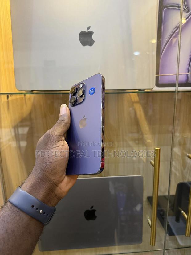 New Apple iPhone 14 Pro Max 256 GB Purple photo 2