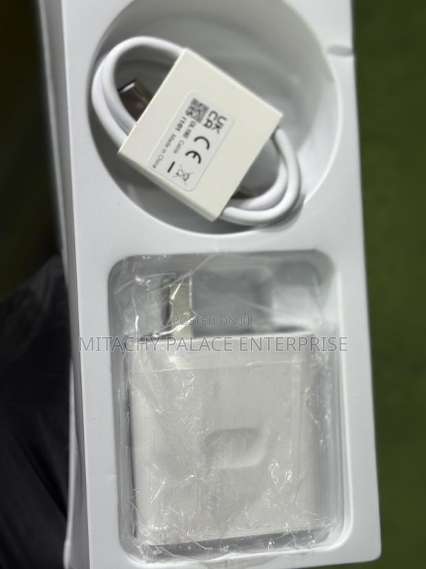 Original Huawei 66w USB to Typ C Charger · Photo 4