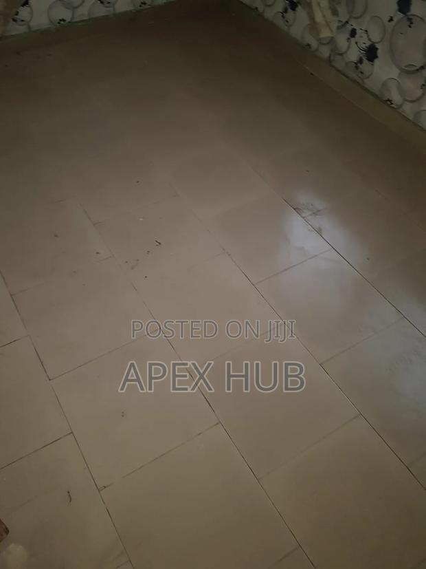 A Neat Gated Chamber Hall Selcon Cool Price · Photo 3