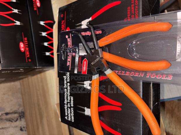 Circlip Locker Pliers. · Photo 4