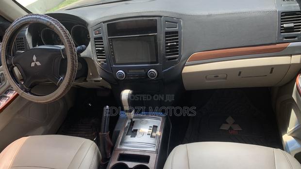 Mitsubishi Pajero 3.2 DI-D Automatic 2007 Black