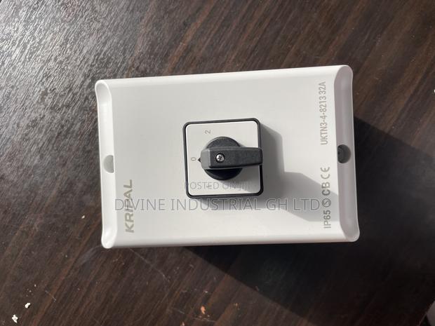 Kripal 4 Pole 32a Changeover Switch
