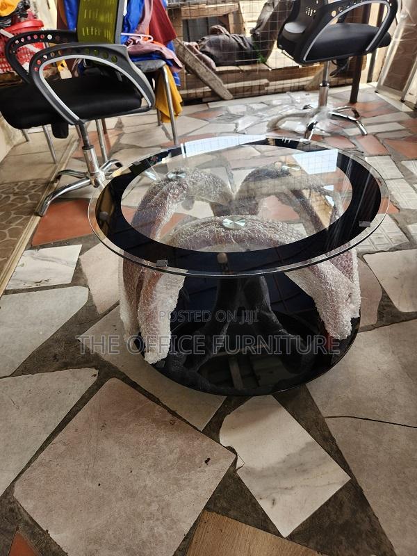 50cm Round Center Table · Photo 3