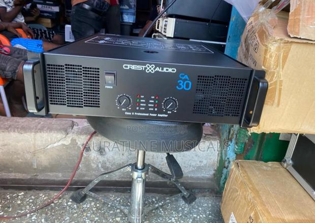 Crest Audio Ca30 Professional Power Amplifier · Photo 3