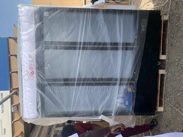 Order Pearl Showcase Display 3 Doors · Photo 2