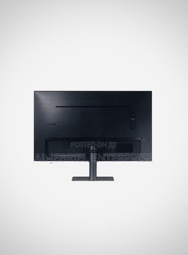 Samsung 27” Uhd Monitor · Photo 2