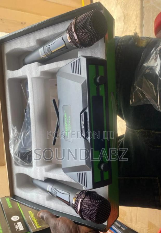 Shure Ugx 888 Professional Wireless Microphone · Photo 4
