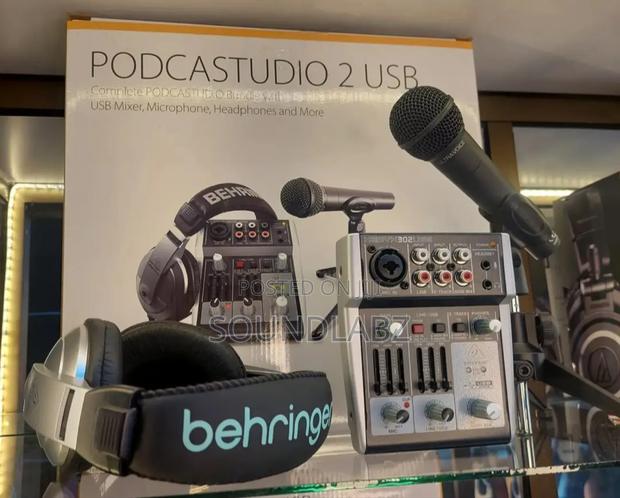 Behringer Podcastudio 2 Usb Complete Podcasting Bundle · Photo 4