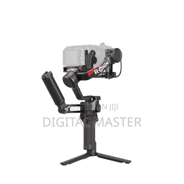 Dji Rs 4 Gimbal Stabilizer Combo · Photo 4