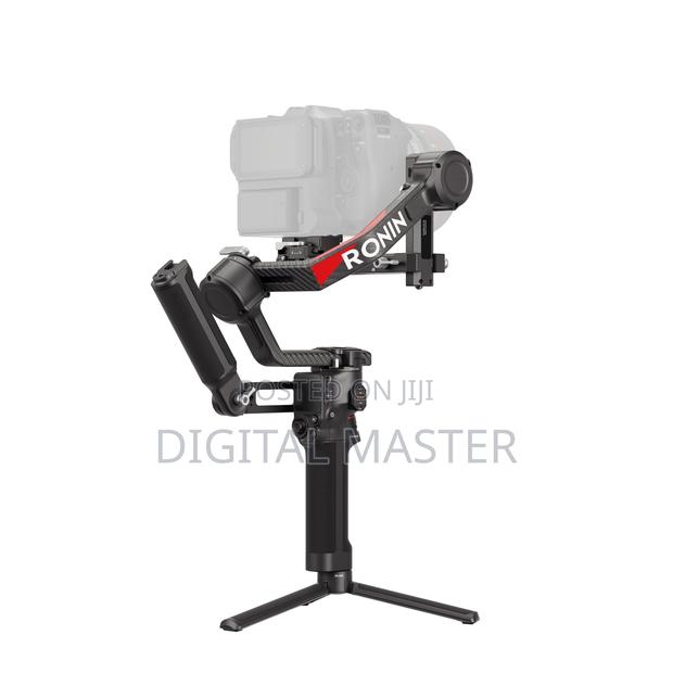 Dji Rs 4 Pro Gimbal Stabilizer Combo · Photo 3