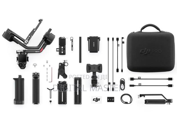 Dji Rs 4 Pro Gimbal Stabilizer Combo · Photo 4
