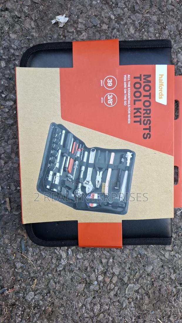 Halfords Motorist Tool Set · Photo 2