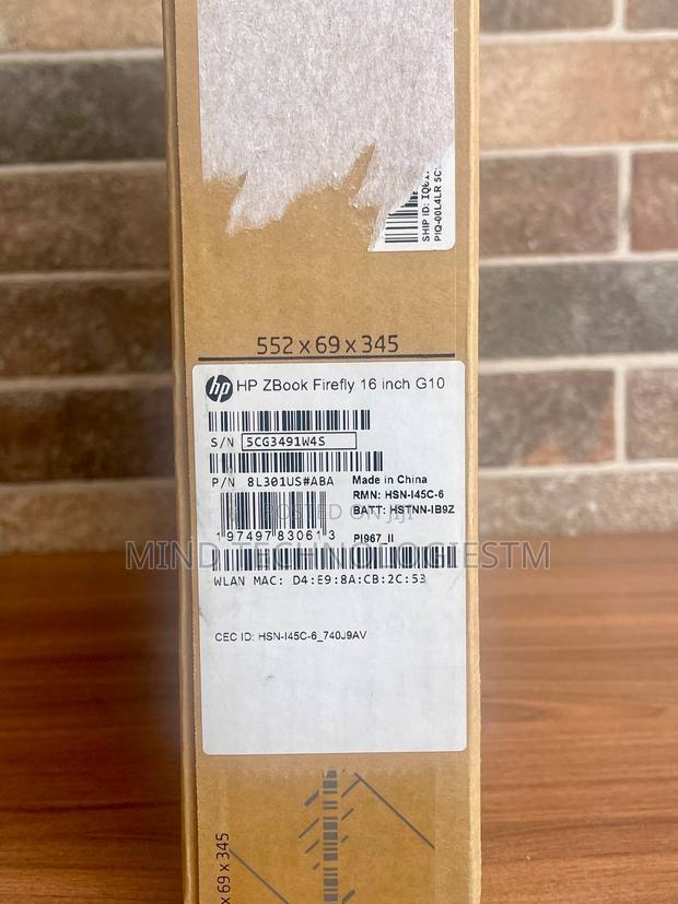 New Laptop HP ZBook Firefly 16 G10 16GB Intel Core I5 SSD 256GB