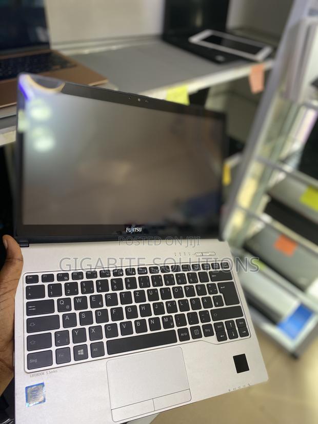 Laptop Fujitsu Lifebook S937 8GB Intel Core I7 SSD 256GB