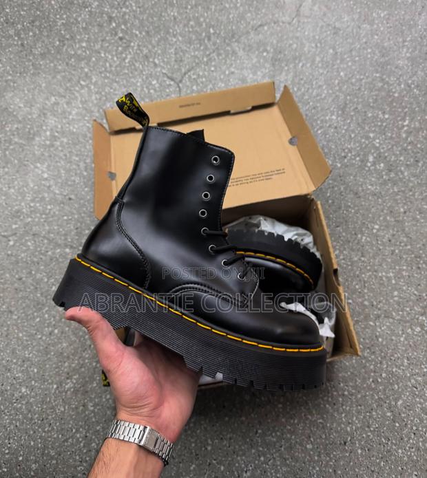 Your Authentic Dr Martens High Boot Platform · Photo 3