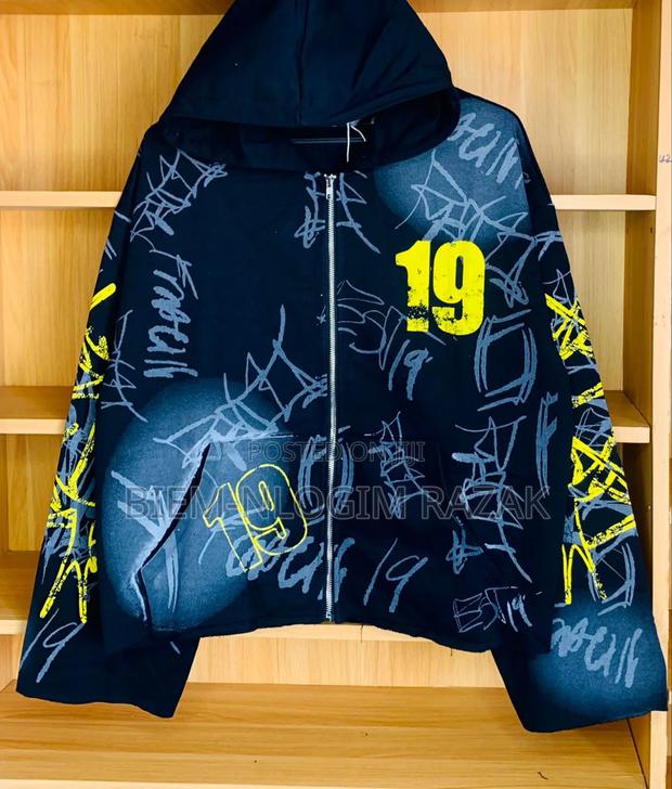 High Quality Zip Crop Hoodies in Stock