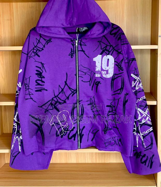 High Quality Zip Crop Hoodies in Stock