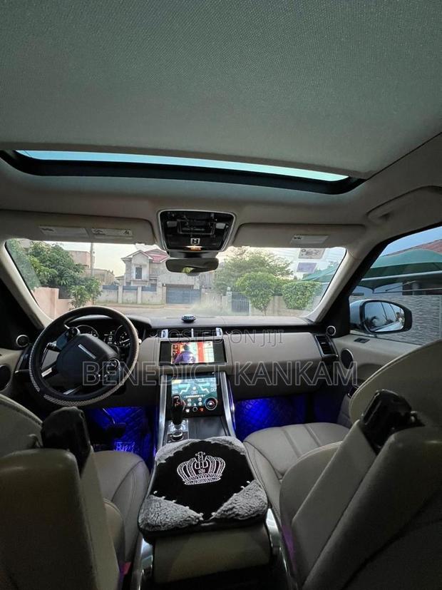 Land Rover Range Rover Sport SE 4x4 (3.0L 6cyl 8A) 2017 White · Photo 3