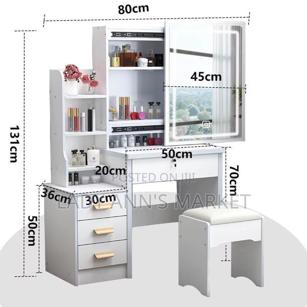 Dressing Locker · Photo 2