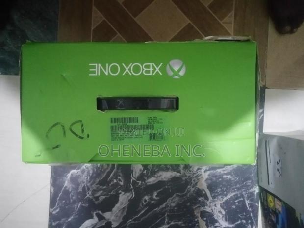 Brand New Xbox One Console photo 4