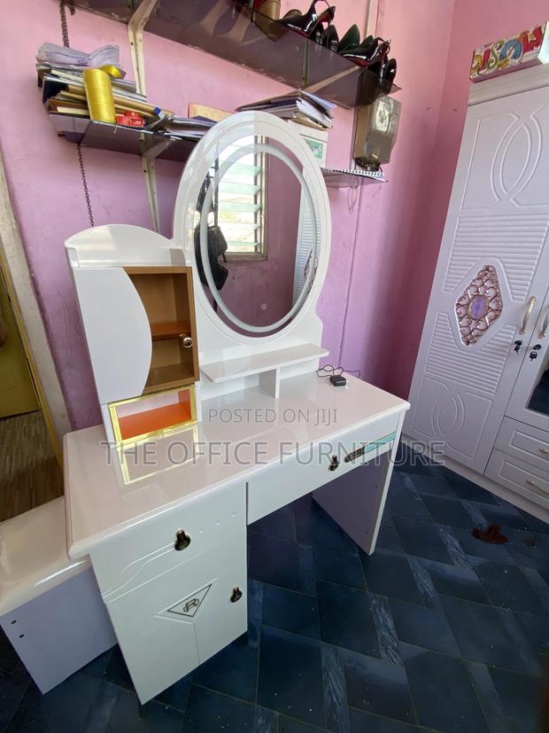 Dressing Mirror Led Light · Photo 2